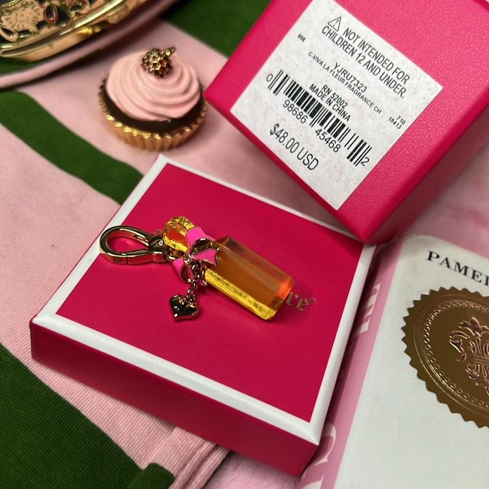 RARE✨Juicy Couture Viva La Fleur Fragrance charm NWT - Picture 4 of 7